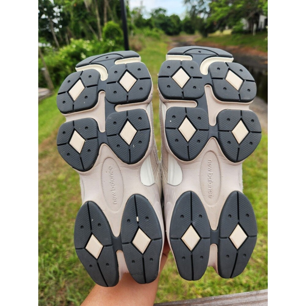 New Balance 9060 Little Kids' Lace Leather Beige Cream Sneakers Shoes Size 2 - Picture 13 of 15